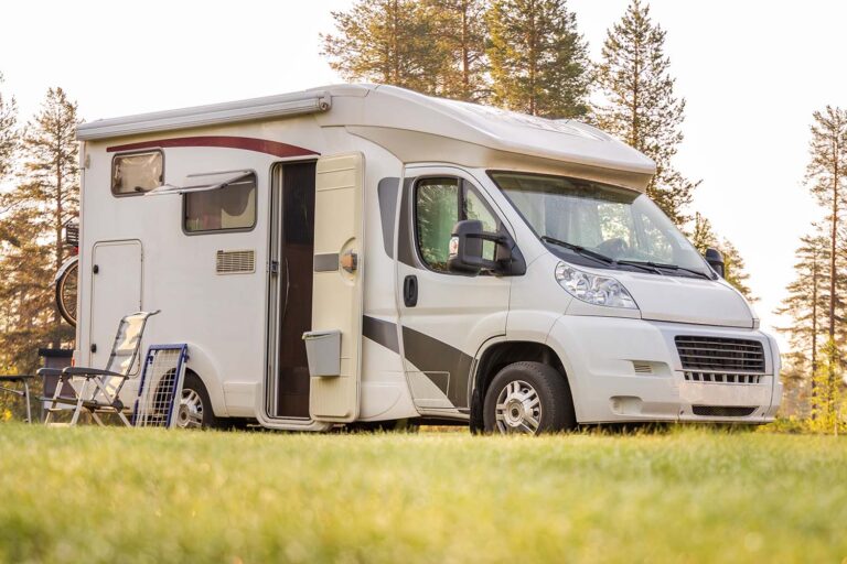 family-vacation-travel-rv-holiday-trip-in-motorho-58GLAM8.jpg